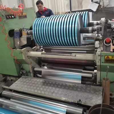 Bộ phim polyester kim loại hóa hoặc nhôm hóa bằng đồng màu xanh và đen tùy chỉnh cho bao bì và ống dẫn