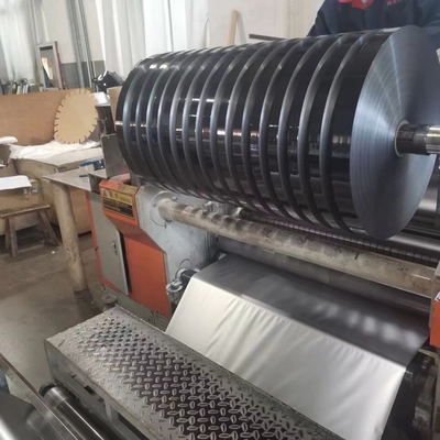 Bộ phim polyester kim loại hóa hoặc nhôm hóa bằng đồng màu xanh và đen tùy chỉnh cho bao bì và ống dẫn
