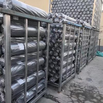 90g 100g 200g 250g Polypropylene Control Barrier Weed Mat, Black Weed Control Fabric trong cuộn
